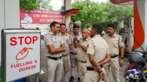 delhi में पुराने वाहन बंद होंगे