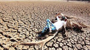 भारत में किसान क्यों कर रहे आत्महत्या ?